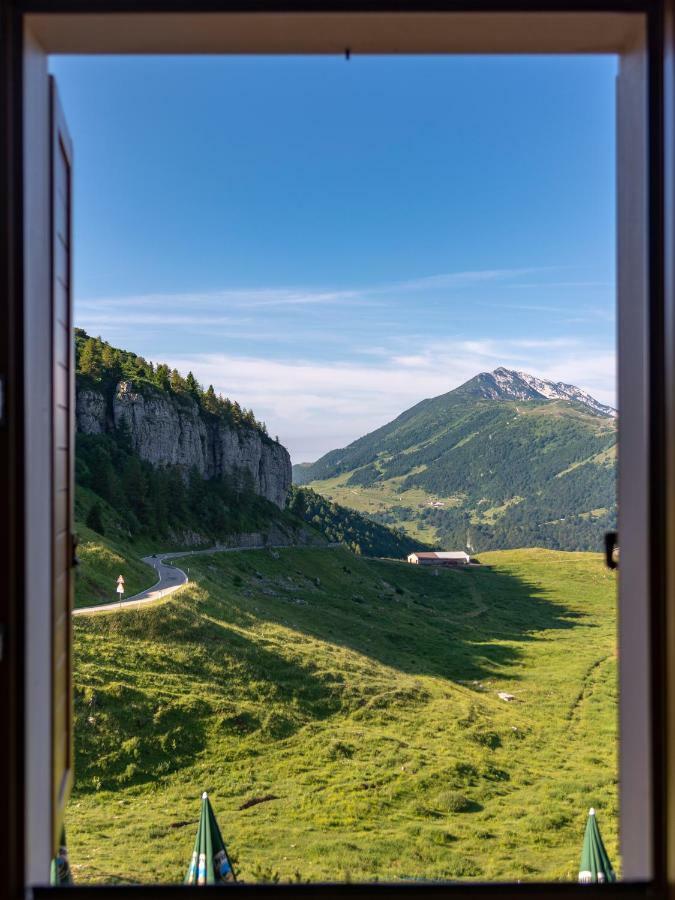 Albergo Rifugio Graziani Brentonico Exterior photo